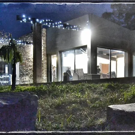 Blackhouse Piscina Climatizada Villa Pontevedra