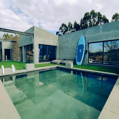 Blackhouse Piscina Climatizada
