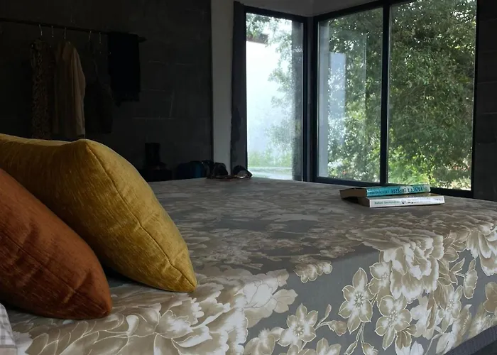 Black House Piscina Climatizada ヴィラ *